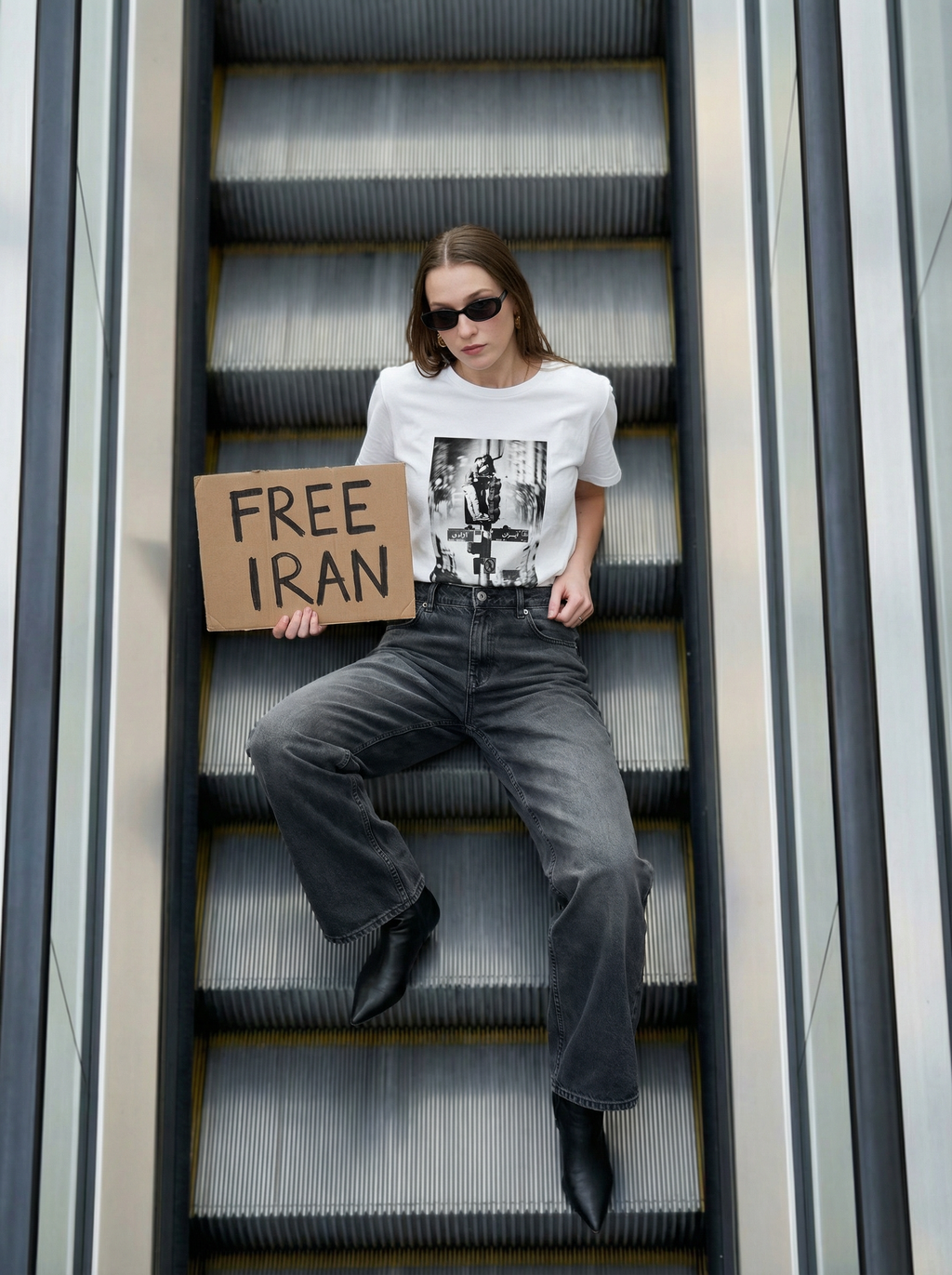 Iran-Freedom Women’s high-waisted t-shirt